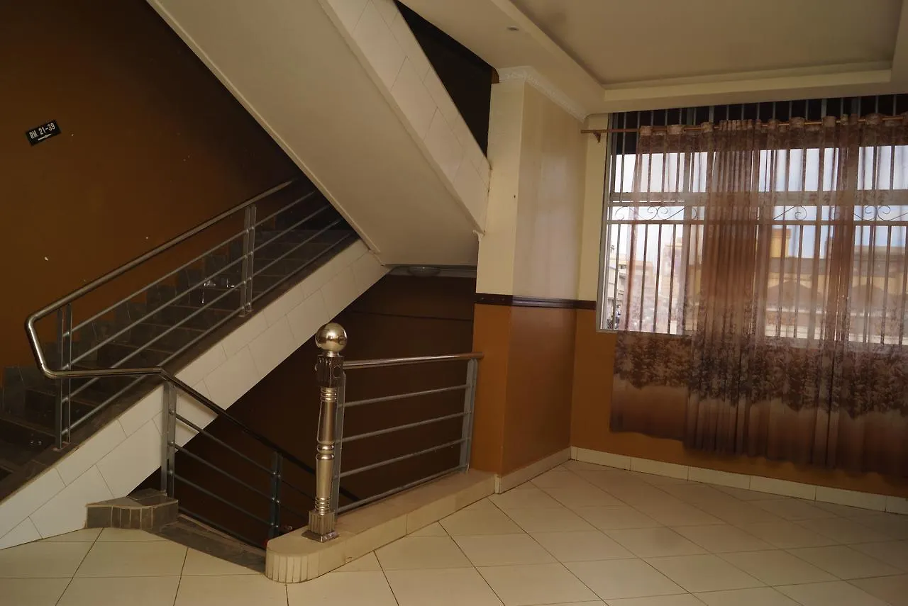 Diamonds Hotel Kampala 2*,